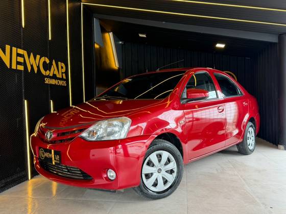TOYOTA ETIOS 1.5 X SEDAN 16V FLEX 4P MANUAL